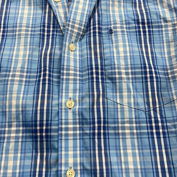 Men’s Izod button down - Picture 2 of 8